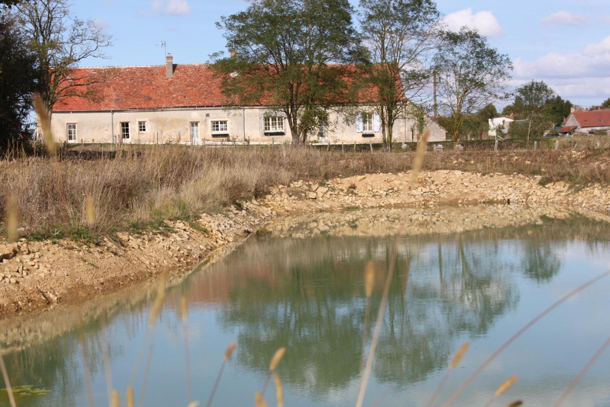 Gite De La Maison Fort Vereaux Exteriör bild